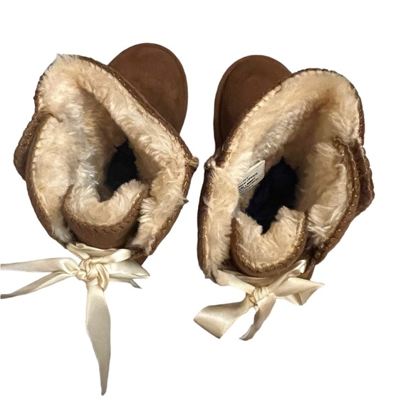 Lamo APRES Kids Bow Lace Faux Fur Lined Snow Boot Chestnut Brown Toddler size13Y - Picture 4 of 11